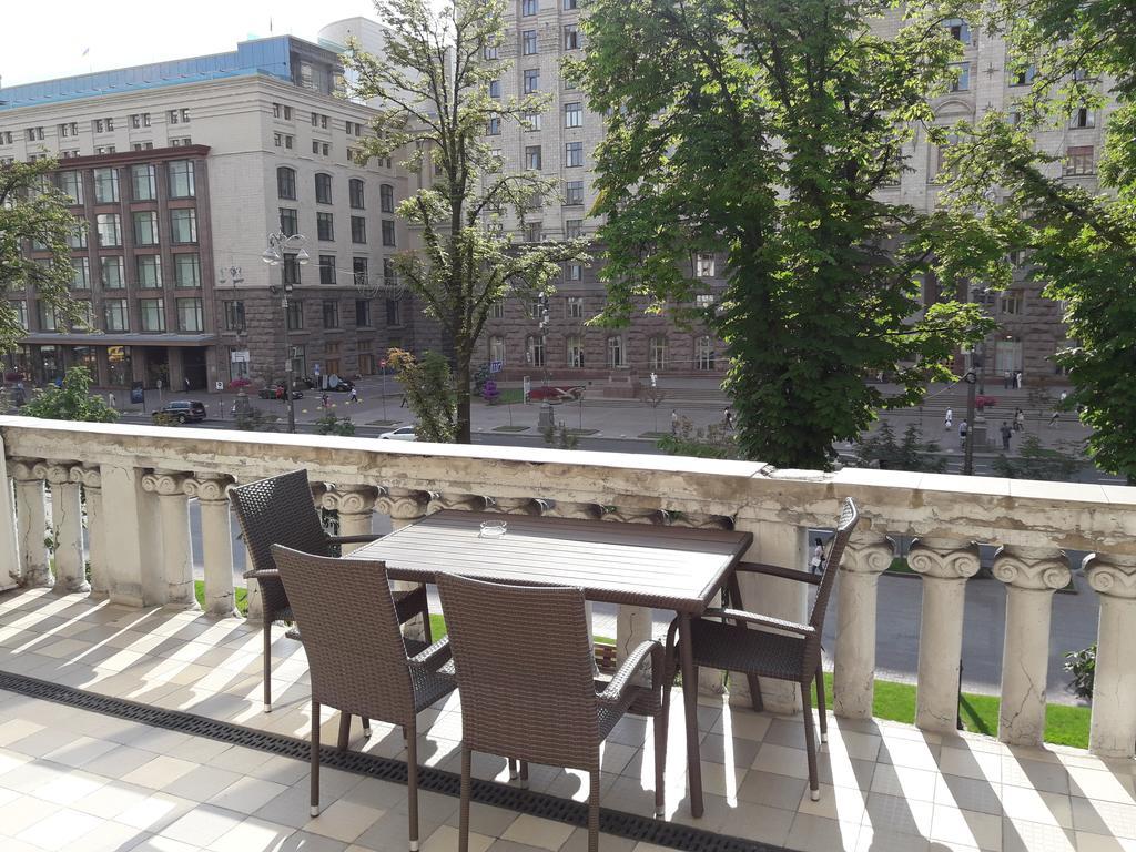 Kreschatik 21 With Terrace 2Br Kyiv Exterior foto