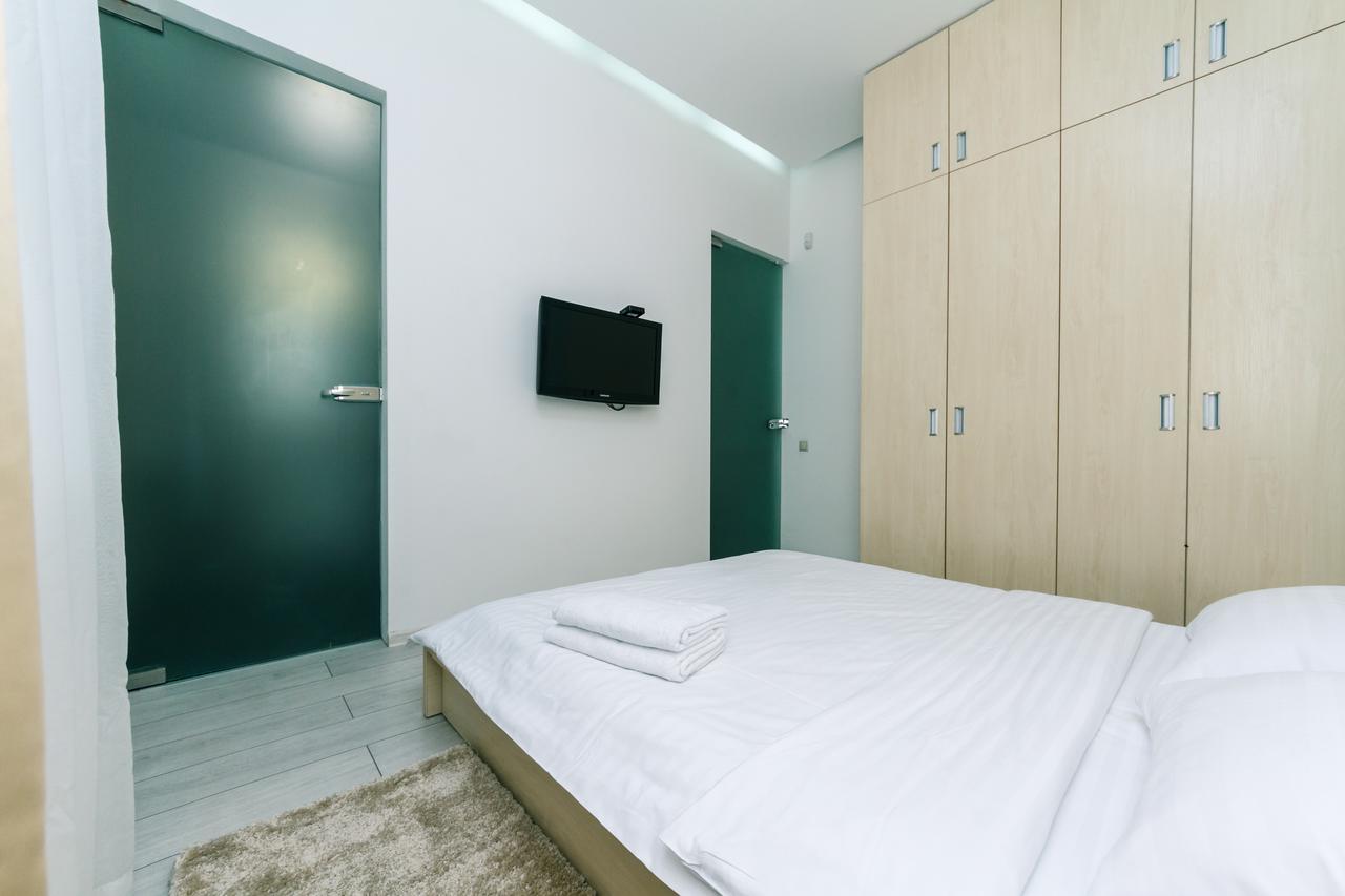 Kreschatik 21 With Terrace 2Br Kyiv Exterior foto