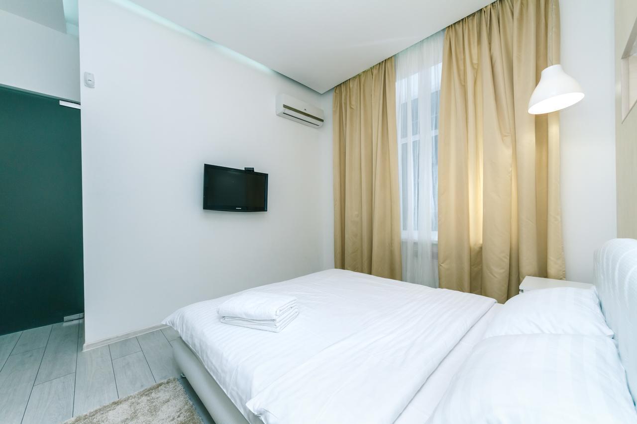 Kreschatik 21 With Terrace 2Br Kyiv Exterior foto